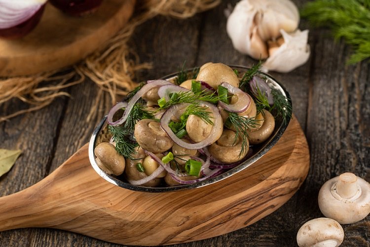 20 легких рецептов маринованных грибов