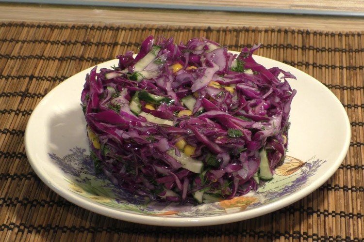 20 ярких салатов из марсельской капусты