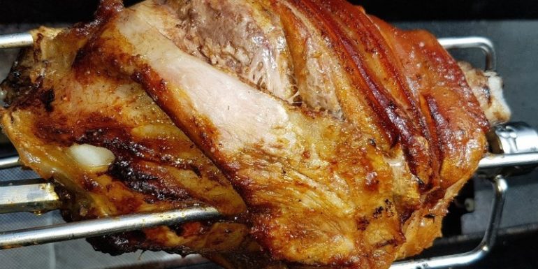 8 потрясающих рецептов приготовления свиной рульки в печи
